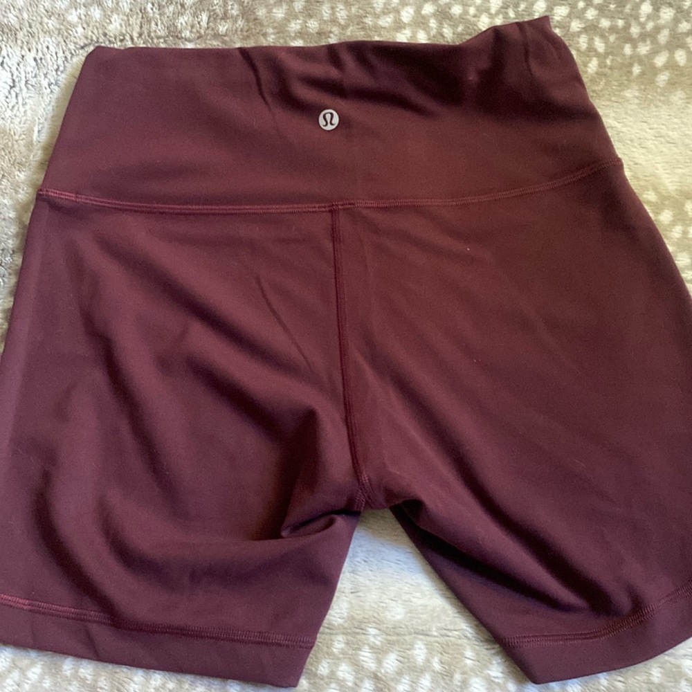 Lululemon Wunder train shorts